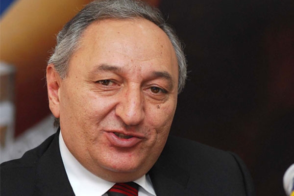 Vardan Bostanjyan forecasts zero economic growth in Armenia in 2016